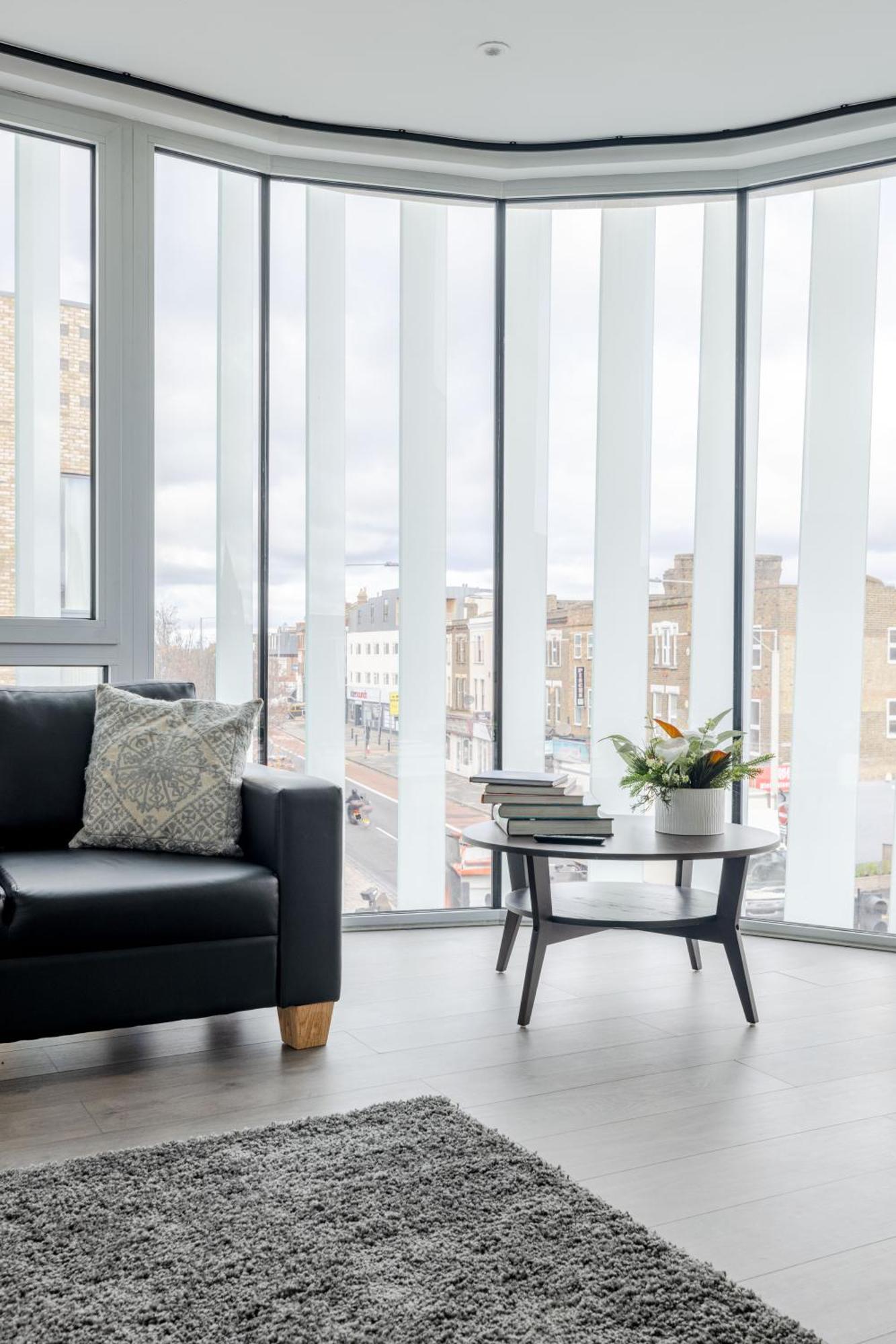 Boutique Vertigo Apartment Central Kingston/London キングストン・アポン・テムズ エクステリア 写真
